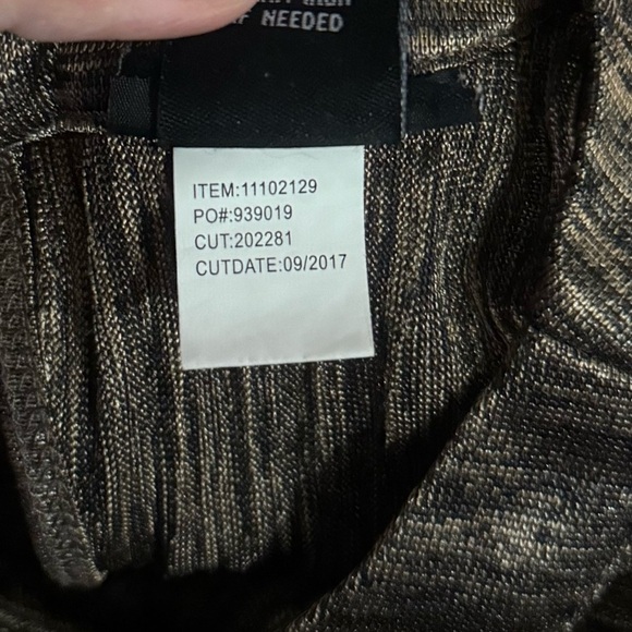 Torrid Pleated Metallic Knit High Neck Tank - Picture 7 of 8